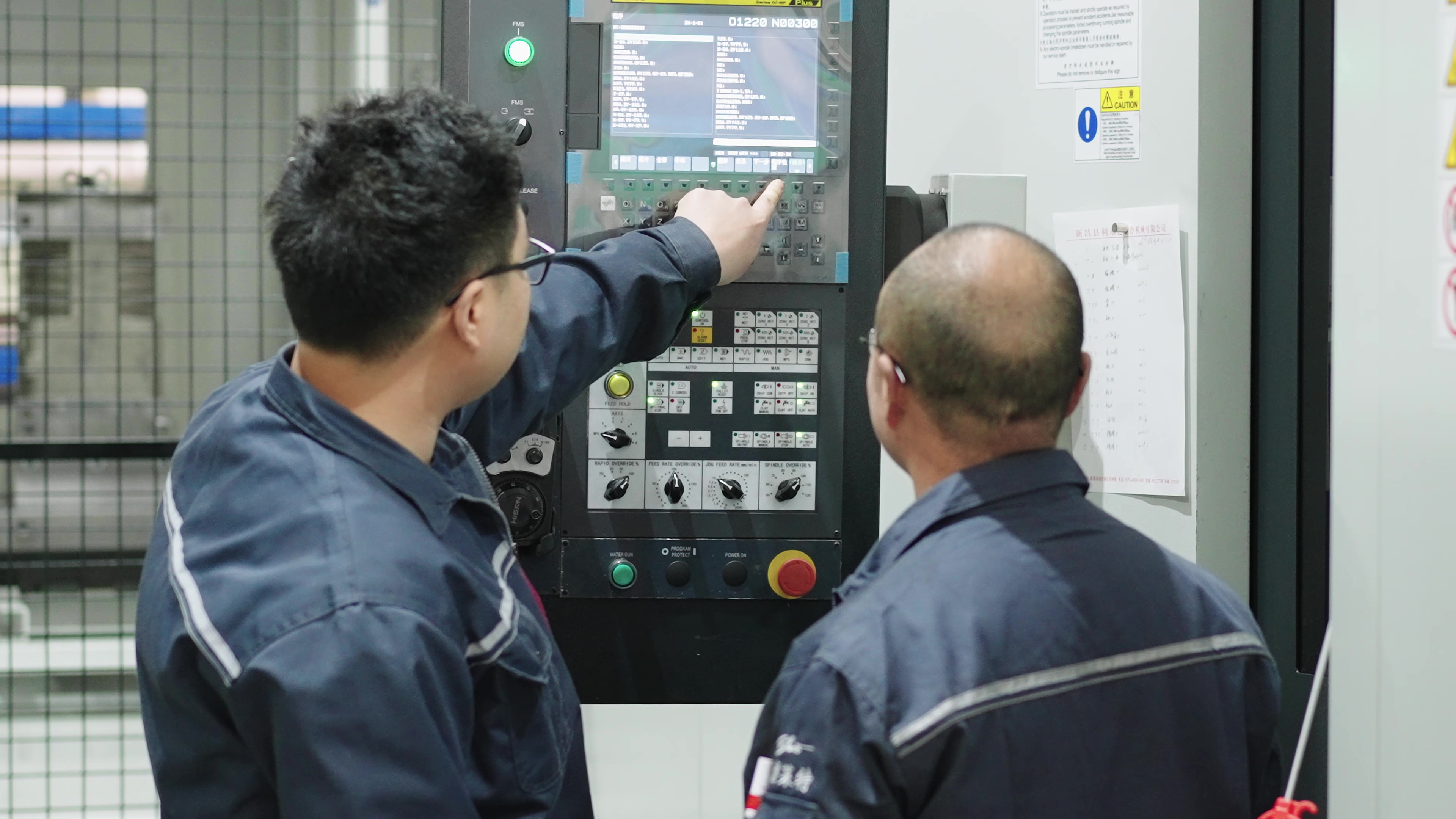 How do reciprocating compressors work?
